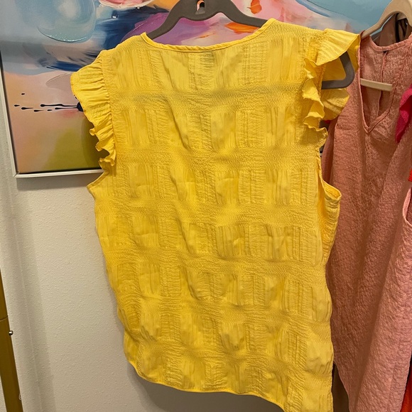 Yellow Ruffled Button-Down summer spring Top - Picture 3 of 7
